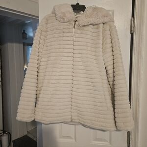 Women's Cream Faux Fur Jacket